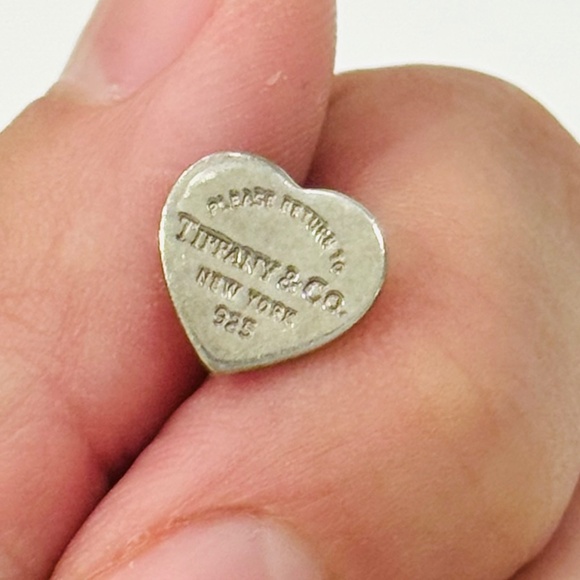 Single Return to Tiffany Heart Tag Stud Earrings in Silver, Mini - Picture 2 of 5